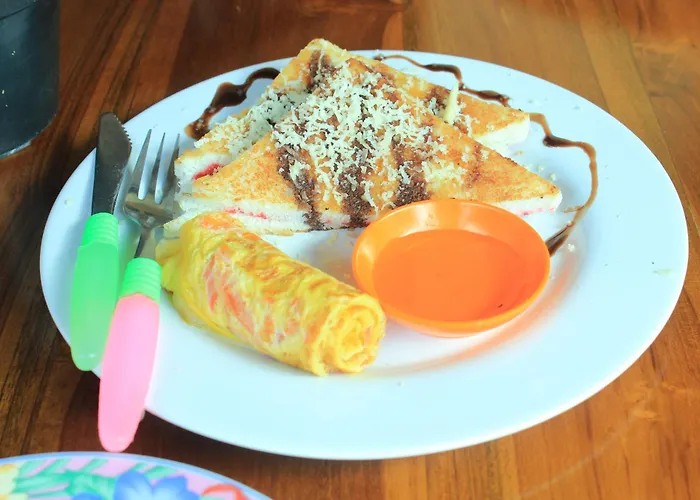 Sensan House Homestay *